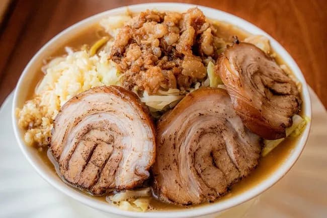 【画像】アフリカ大陸にラーメン二郎誕生wwwwww