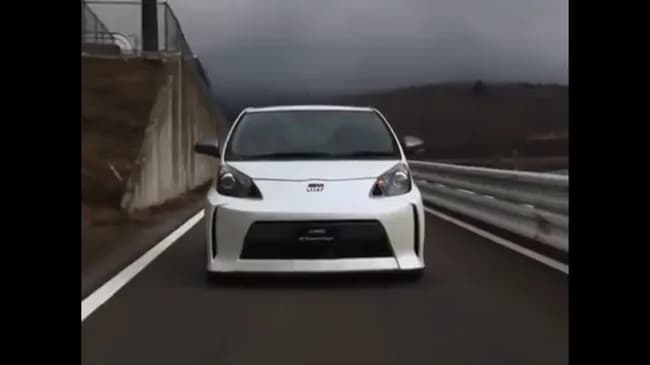 【画像】トヨタが作った車、頭おかしすぎるwwww