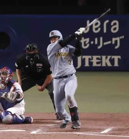 【阪神】冷静沈着な大山悠輔が珍しく感情あらわ 土壇場の適時打で両手たたき、気合満点の表情