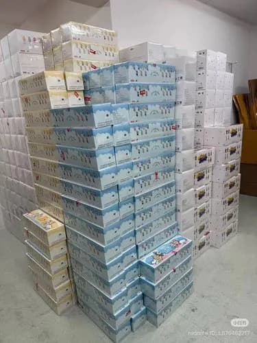 【悲報】らぶぶ転売ヤーさん、大量の在庫を抱えて無事死亡してしまうwwwwwwwwww