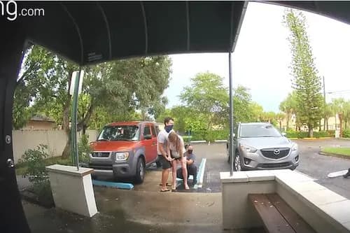 【爆笑】強者女性さん、自撮りしながら出産してしまうwwwwwwwwww