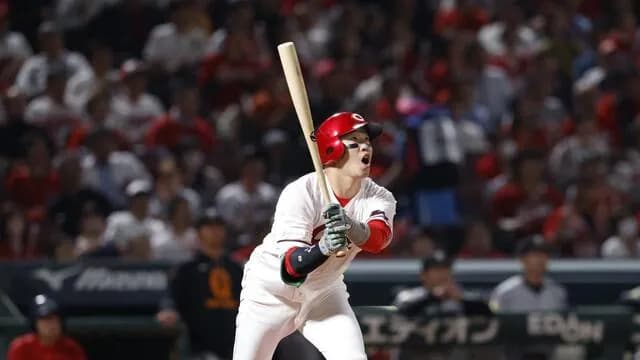 広島・小園の怠慢走塁で『常に一塁まで全力疾走すべきか?』がSNS上で議論になる