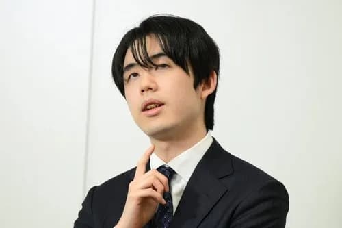 【悲報】藤井聡太「う~ん…(2時間長考)これは20手詰や!」AI「17049193手詰ですね(1秒)」wwwwwwwwww