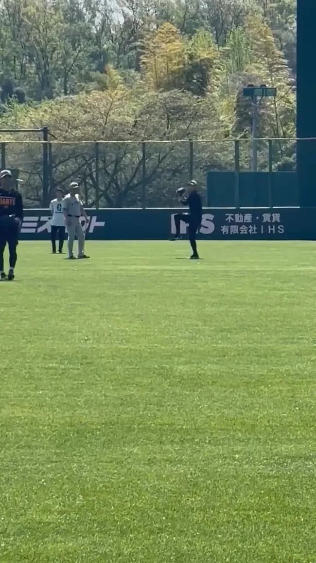 【動画】戸郷翔征さん、菅野みたいなフォームに改造されてしまう