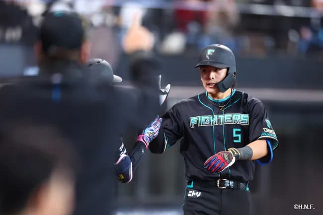 【悲報】球界の主人公 日本ハムファイターズさん 今季ソフトバンクに0勝5敗