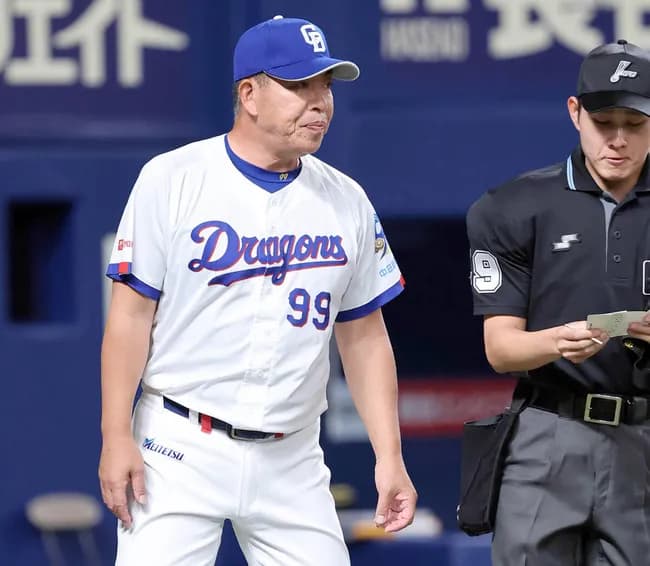 【悲報】中日・井上監督に高まる批判「立浪前監督と同じくらいひどい」