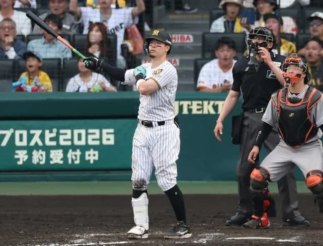 【悲報】佐藤輝明の打球、「加速しながらポップアップしてグラブを貫通して破壊していた」wwwwwwwwwwwwwwwwwwww