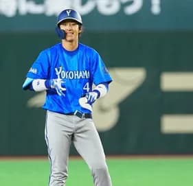 DeNA度会隆輝外野手、プロ3年目で通算173安打目 父・博文さんの通算安打数に並ぶ