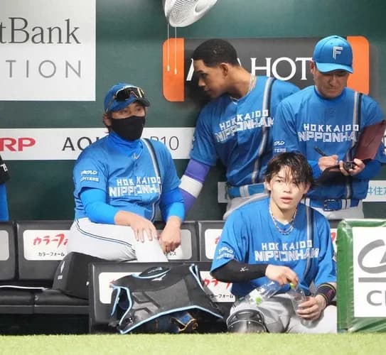 あぁ日本ハム 2試合で“21失点”4位転落…開幕から対ソフトバンク7連敗 新庄監督「明日勝つバイ」