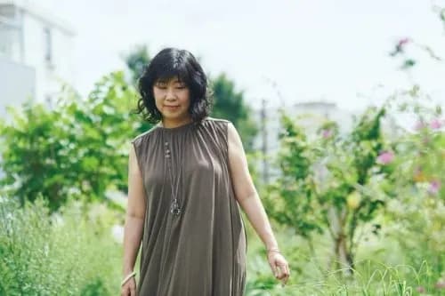 【困惑】吉本ばななさん、家族の確執をnoteで告白した2万字の魂の叫び・・・・・・・・・