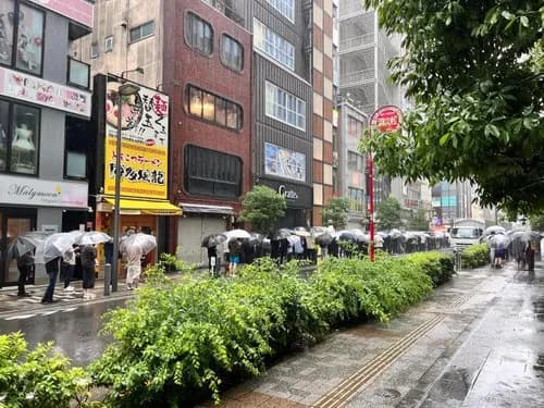 【悲報】ミスドさん、連日大行列になってしまうwwwwwwwwww