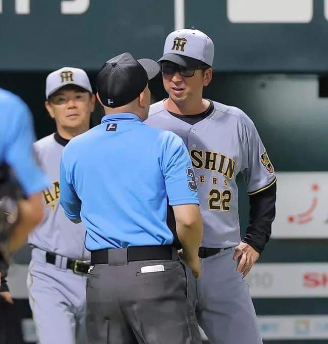 藤川球児監督に厳重注意と制裁金10万円の処分 NPBが発表