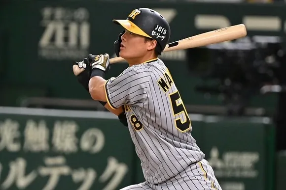 【画像】阪神前川のヘルメット、限界突破ｗｗｗｗｗｗｗｗｗｗｗｗｗｗｗ