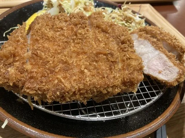 トンカツに塩つけて食う奴www