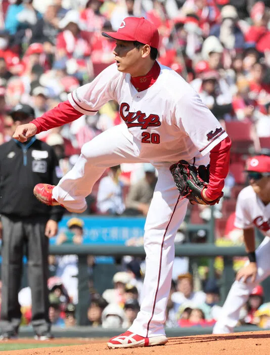 先発栗林 2登板 1勝0敗 防御率0.53 17回 18奪三振 0与四球←これｗｗｗｗｗｗｗｗｗｗｗｗｗｗｗ