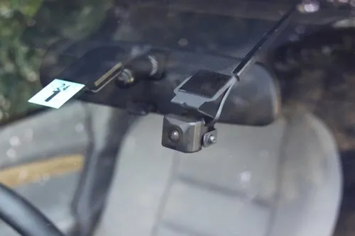 【動画】車道を走らされた自転車さん、早速車と正面衝突してしまうｗｗｗｗｗｗｗｗｗｗ