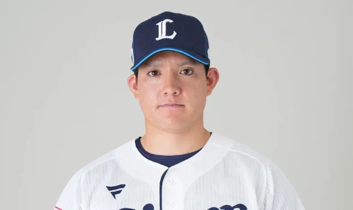 西武・與座、右肩痛だったと判明　ワイナンスは5月中旬復帰見込み