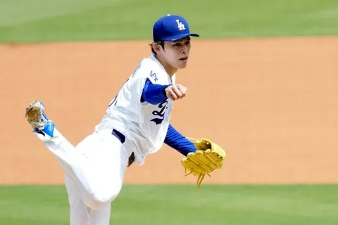 佐々木朗希 0勝2敗 防御率6.23 13回15奪三振10四球 ←率直な感想