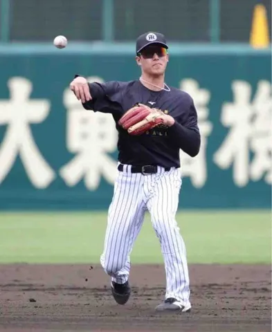 阪神　前日適時失策の小幡が２軍合流　打率も・２３３と低調　１軍では５試合安打なし